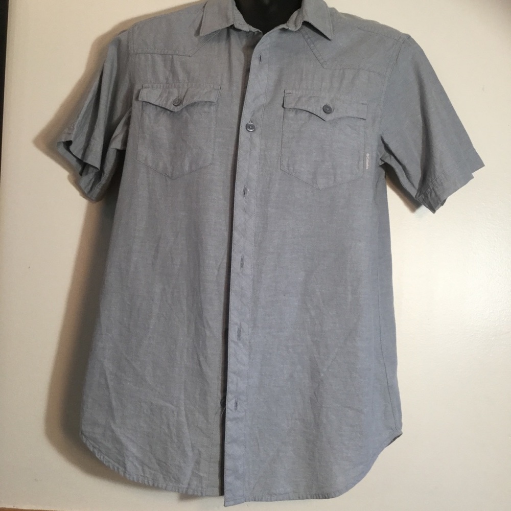 COLUMBIA SIZE SMALL MENS SPORT SHIRT